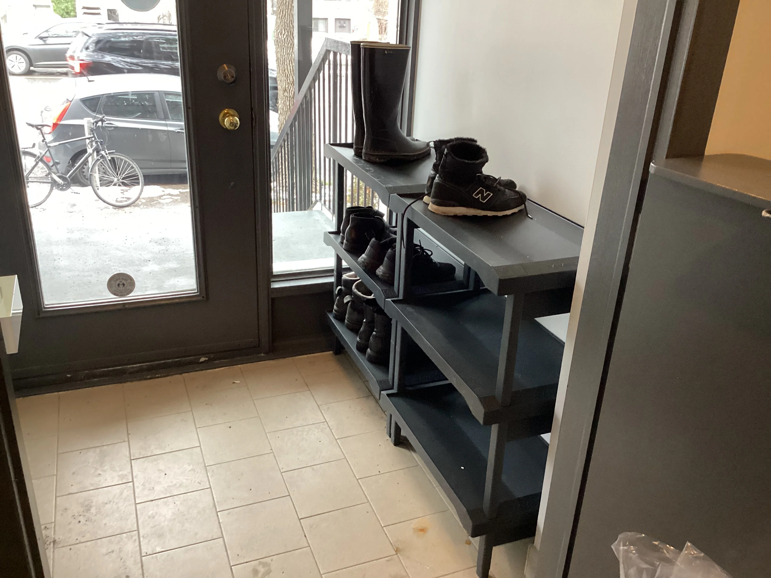Best Winter Plastico Boot Rack Channeling Water Into Containers - Practical & Stackable - Rakabot - Image 16