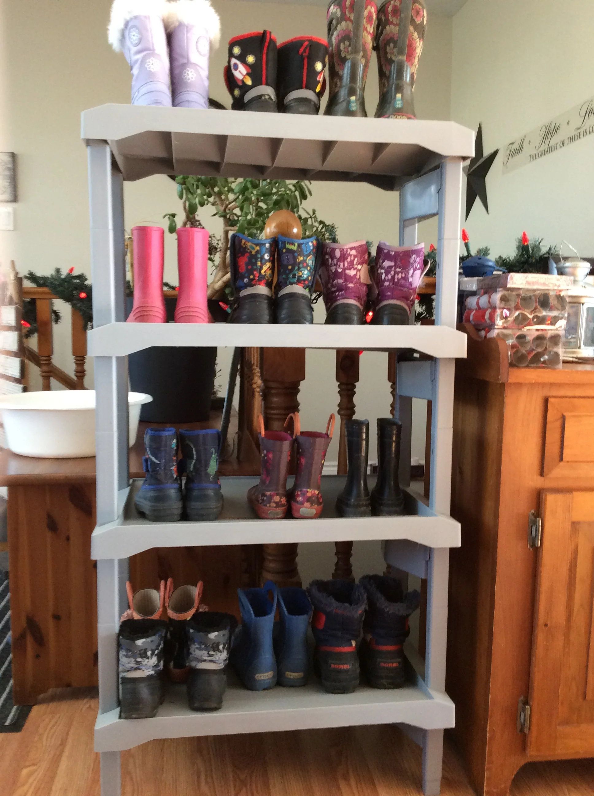 Best Winter Plastico Boot Rack Channeling Water Into Containers - Practical & Stackable - Rakabot - Image 17